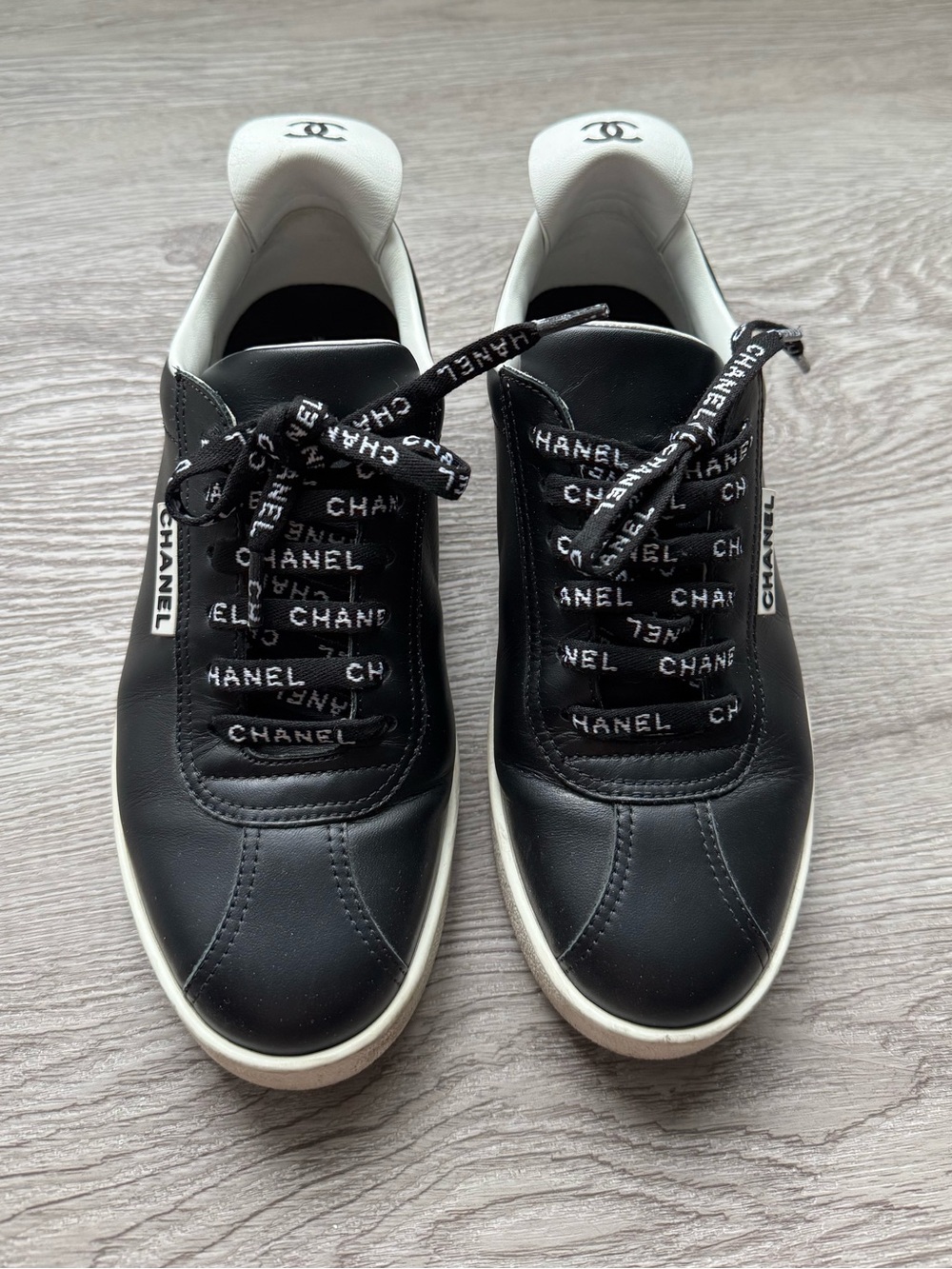 CHANEL G34085 Black Calfskin CC Logo Sneakers